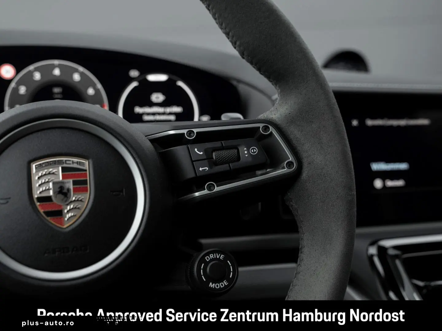 PORSCHE Panamera 2024 — imagine 32