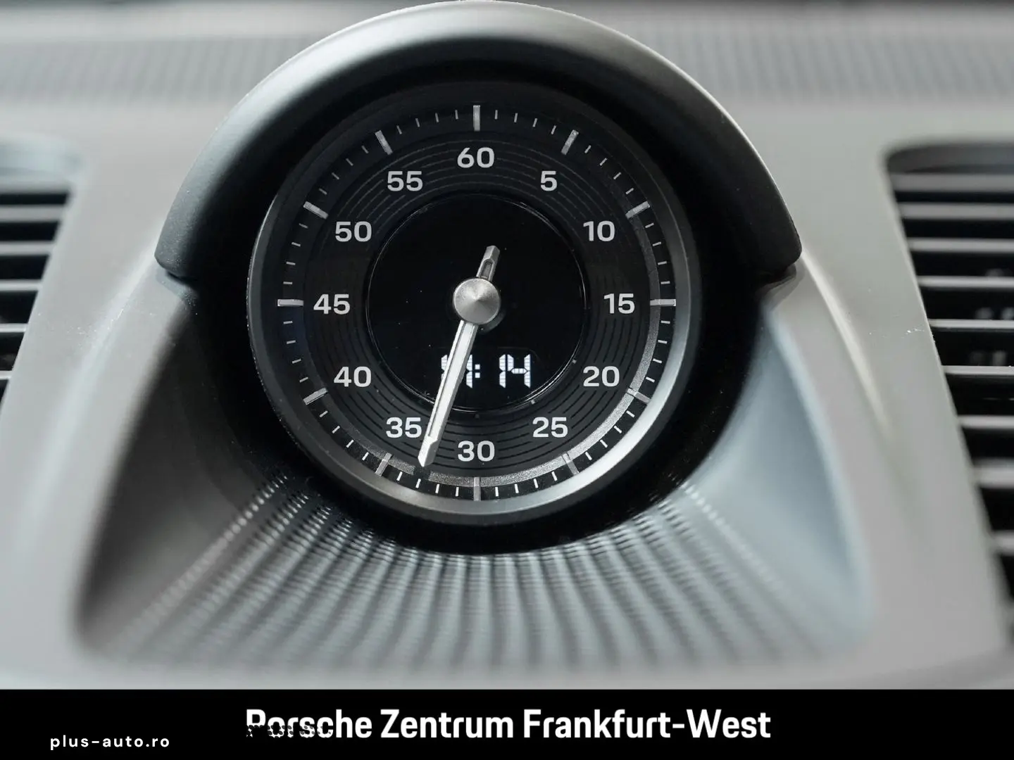 PORSCHE Panamera 2024 — imagine 27