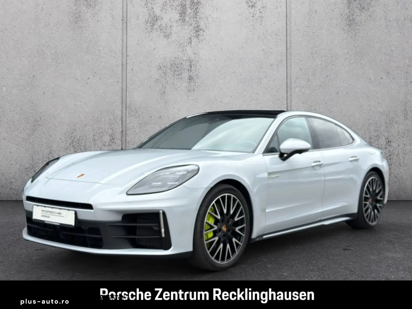 PORSCHE Panamera 2024