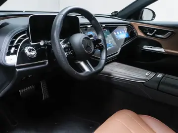 Mercedes-Benz E 200 AMG-Sport DIGITAL 360