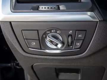 BMW X4 xDrive 20i M-Sport AHK PANO