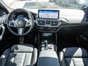 BMW X4 xDrive 20i M-Sport AHK PANO