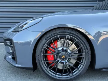 Porsche Panamera GTS CARBON DESIGN MANUFAKTUR