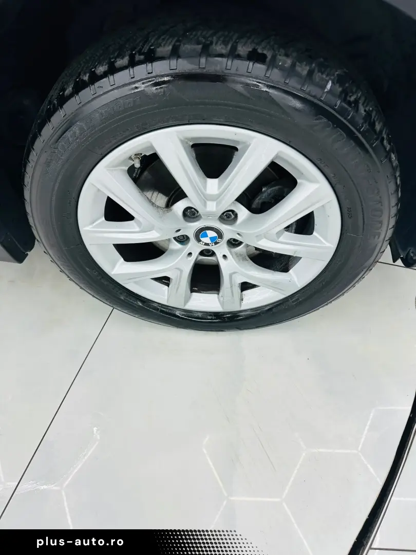 BMW X1 2018 — imagine 9
