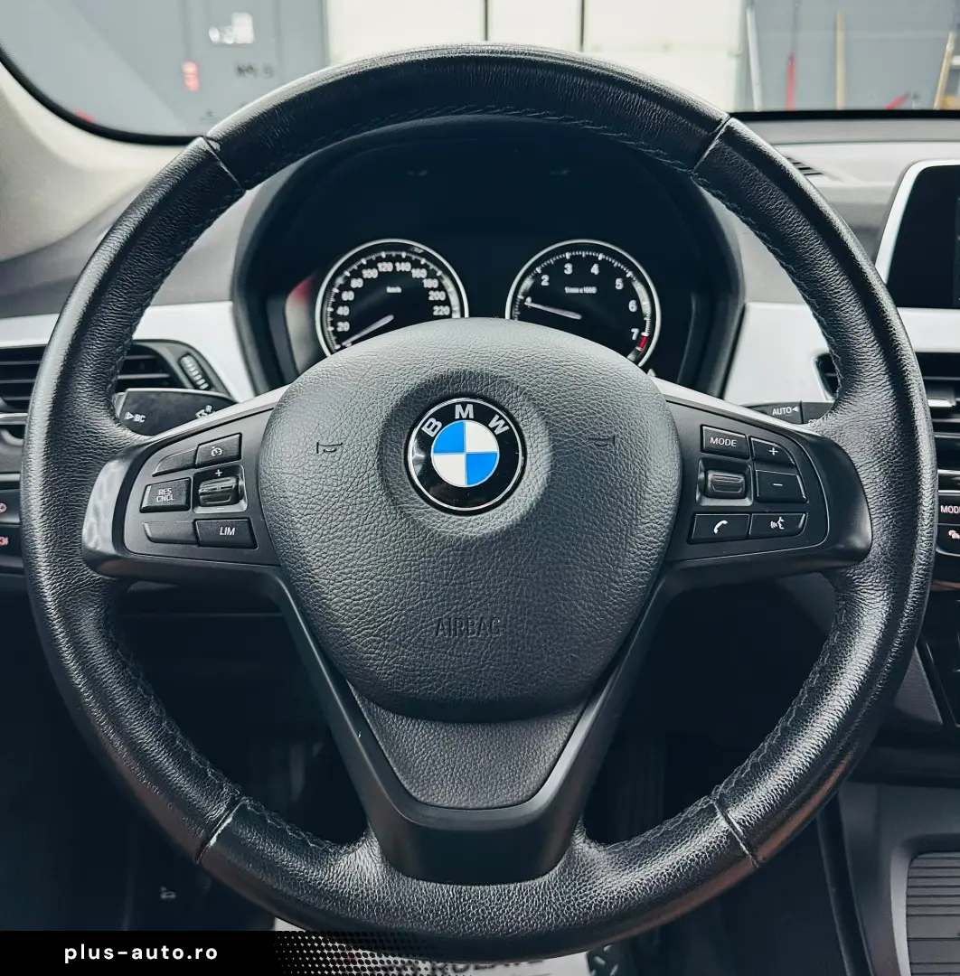 BMW X1 2018 — imagine 32
