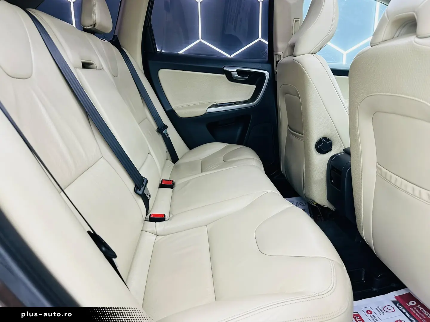 VOLVO XC60 2014 2.4D E5 4X4 Garantie 12 Luni Rate Avans 0 Do