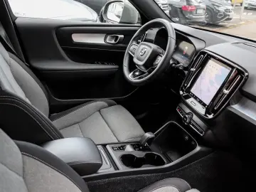 VOLVO XC40 B3 Core 2WD