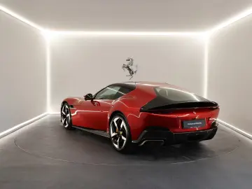 Ferrari 12Cilindri   Rosso Imola