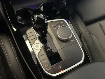 BMW X4 xDrive M Technic Laser HUD