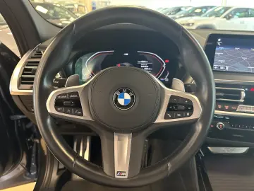 BMW X4 xDrive M Technic Laser HUD