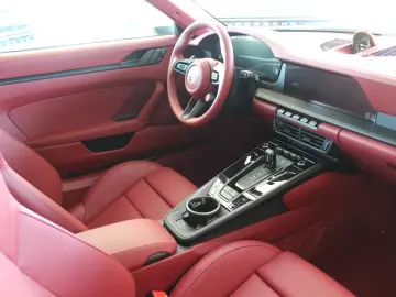 Porsche 992 Carrera 4 GTS Cabriolet
