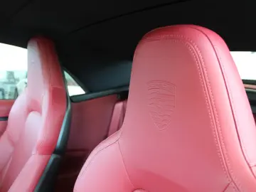 Porsche 992 Carrera 4 GTS Cabriolet