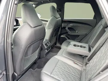 AUDI SQ5 TFSI Luft TechPro B&O OLED HuD Pano S-Sitz 2