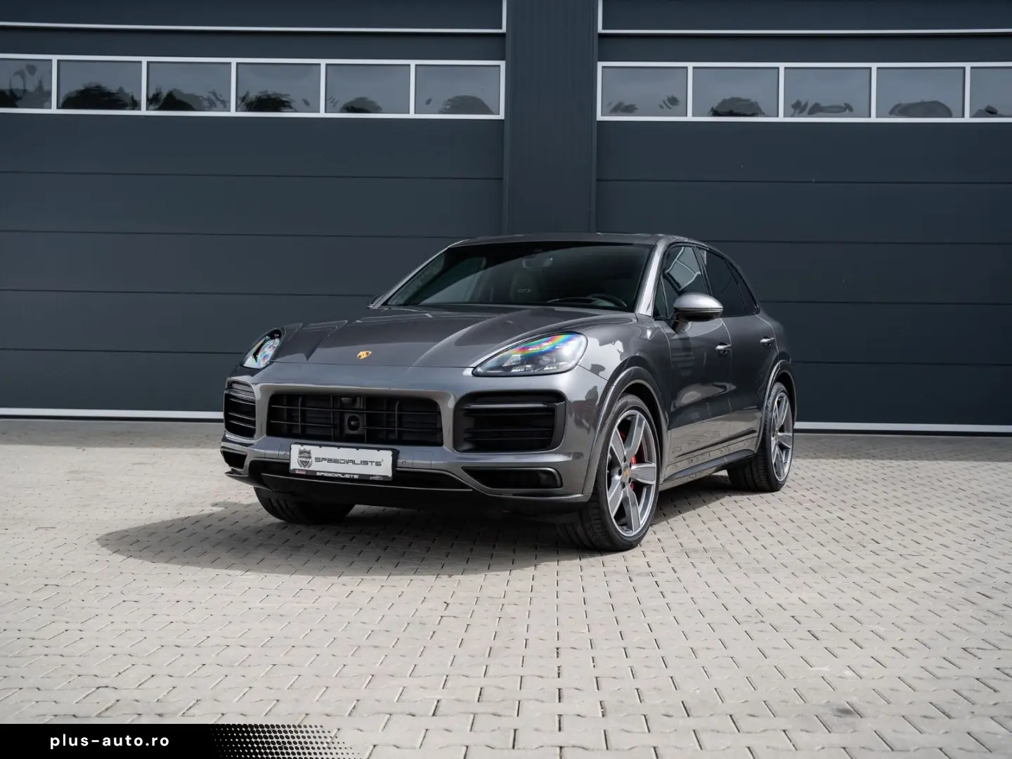 PORSCHE Cayenne 2023 — imagine 2
