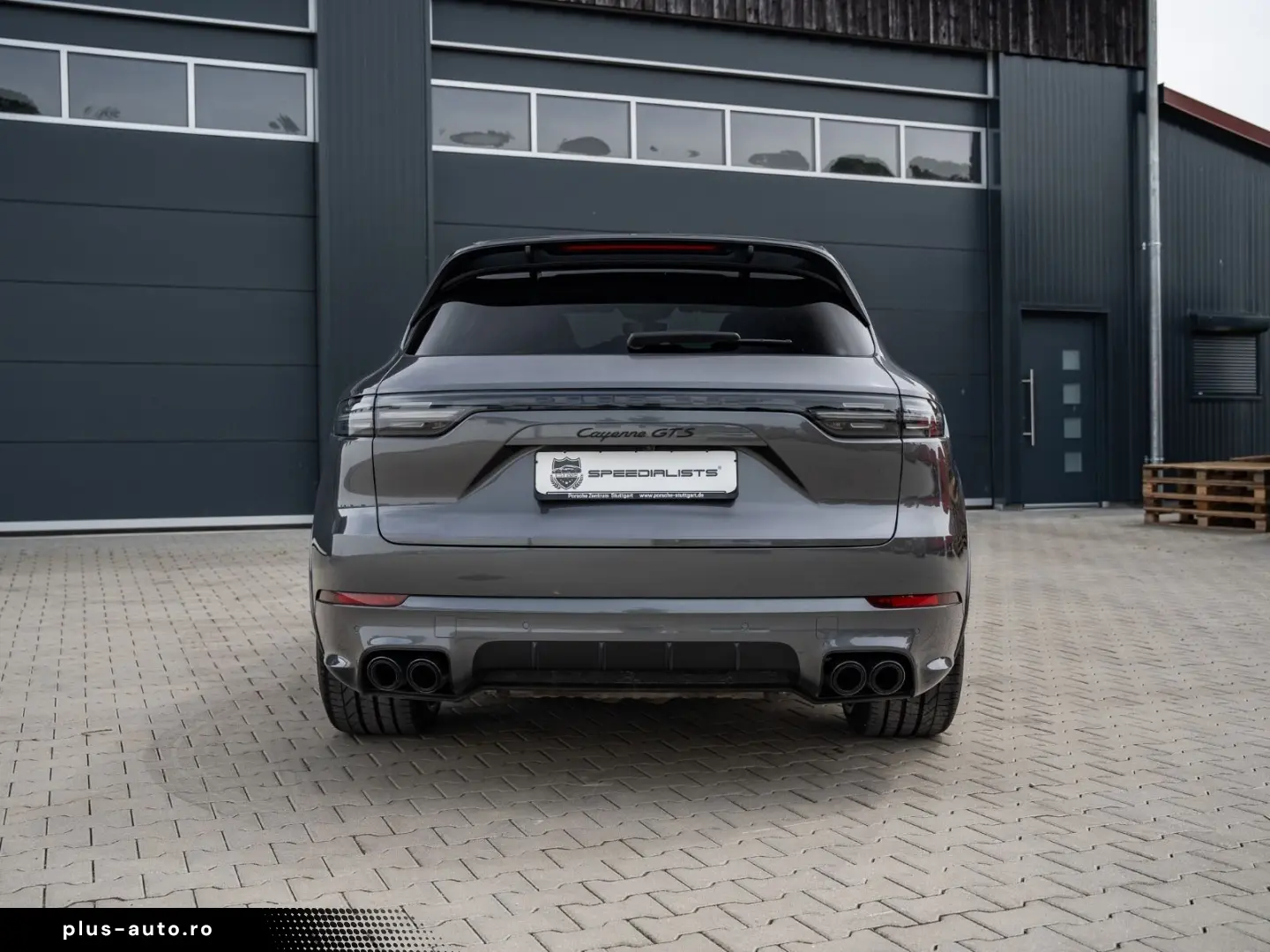 PORSCHE Cayenne 2023 — imagine 12