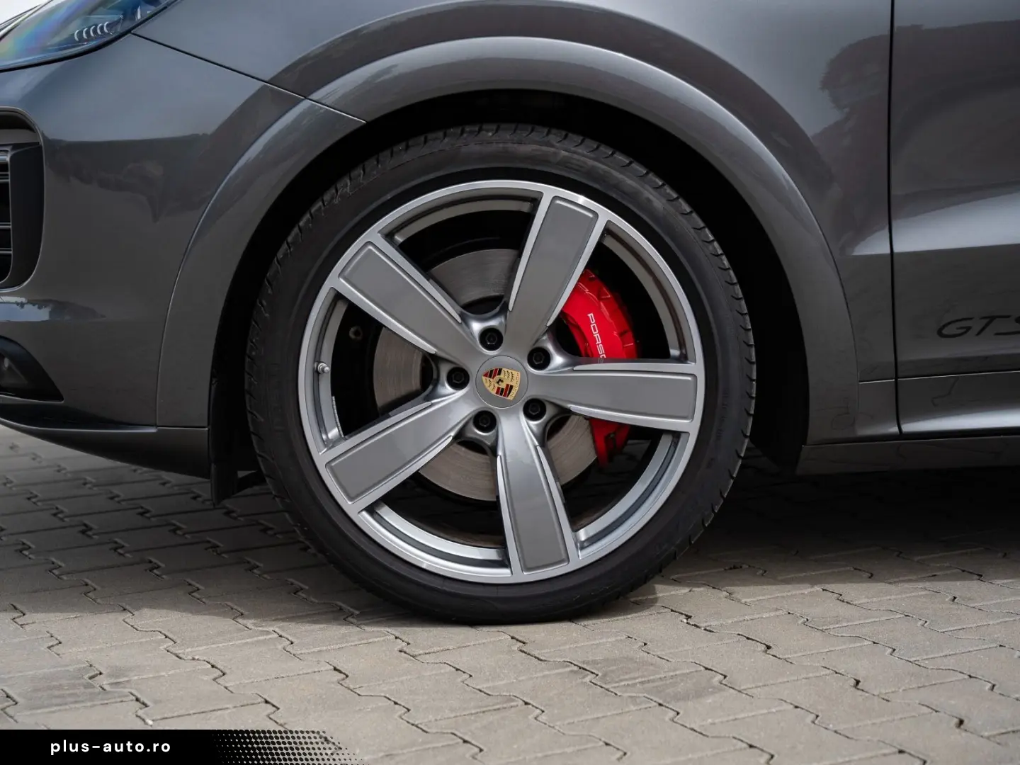 PORSCHE Cayenne 2023 — imagine 16