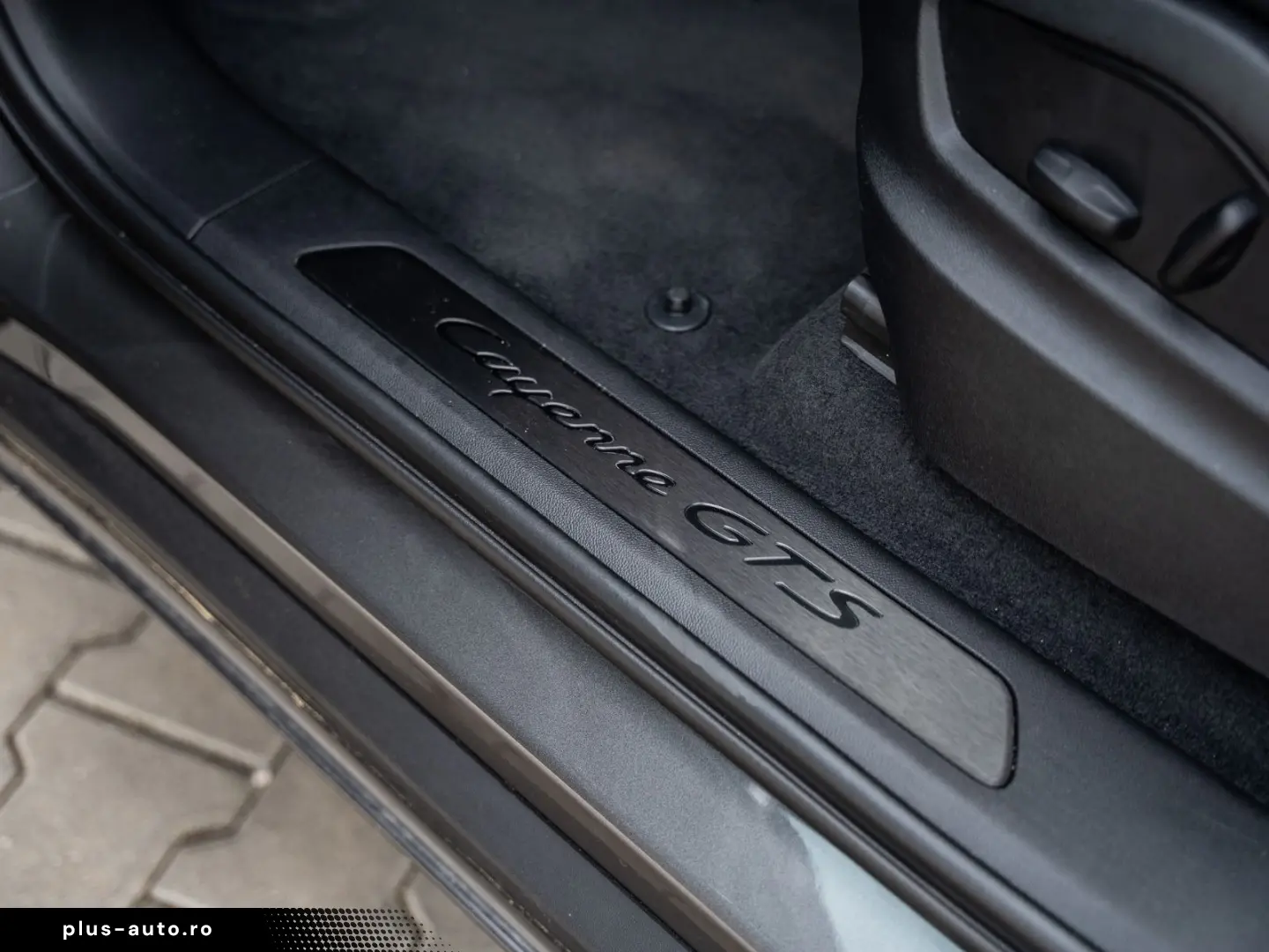 PORSCHE Cayenne 2023 — imagine 27