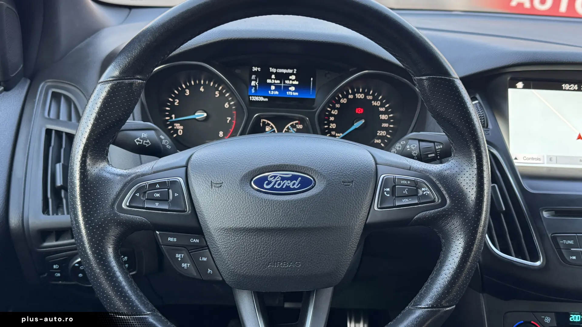 FORD Focus 2018 — imagine 10