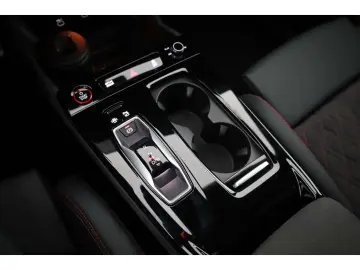 AUDI SQ6 e-tron PANO HUD LED NAV B&O WÄRMEPUMPE