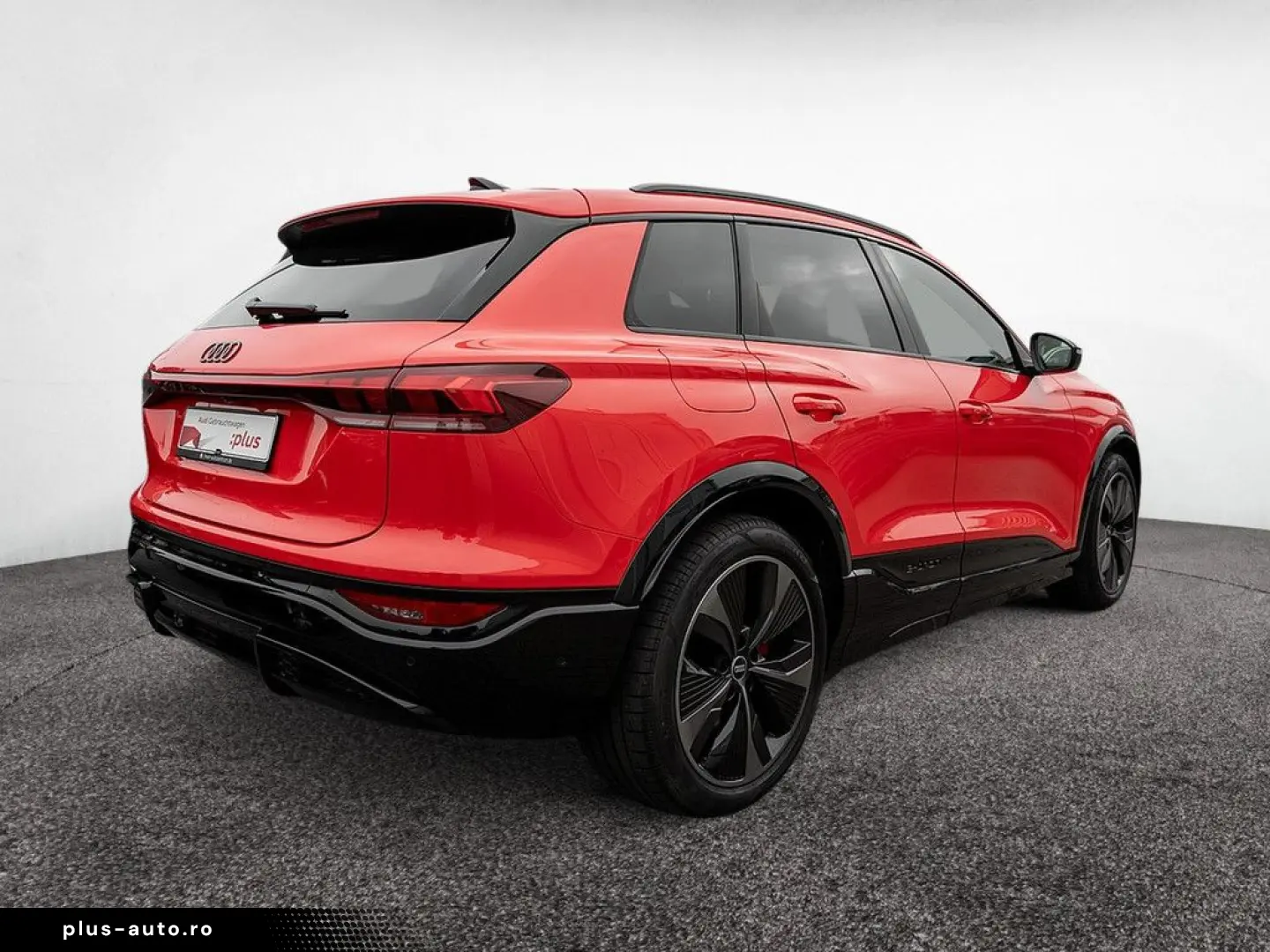 AUDI SQ6 e-tron quattro AHK PANO OLED B&O HUD
