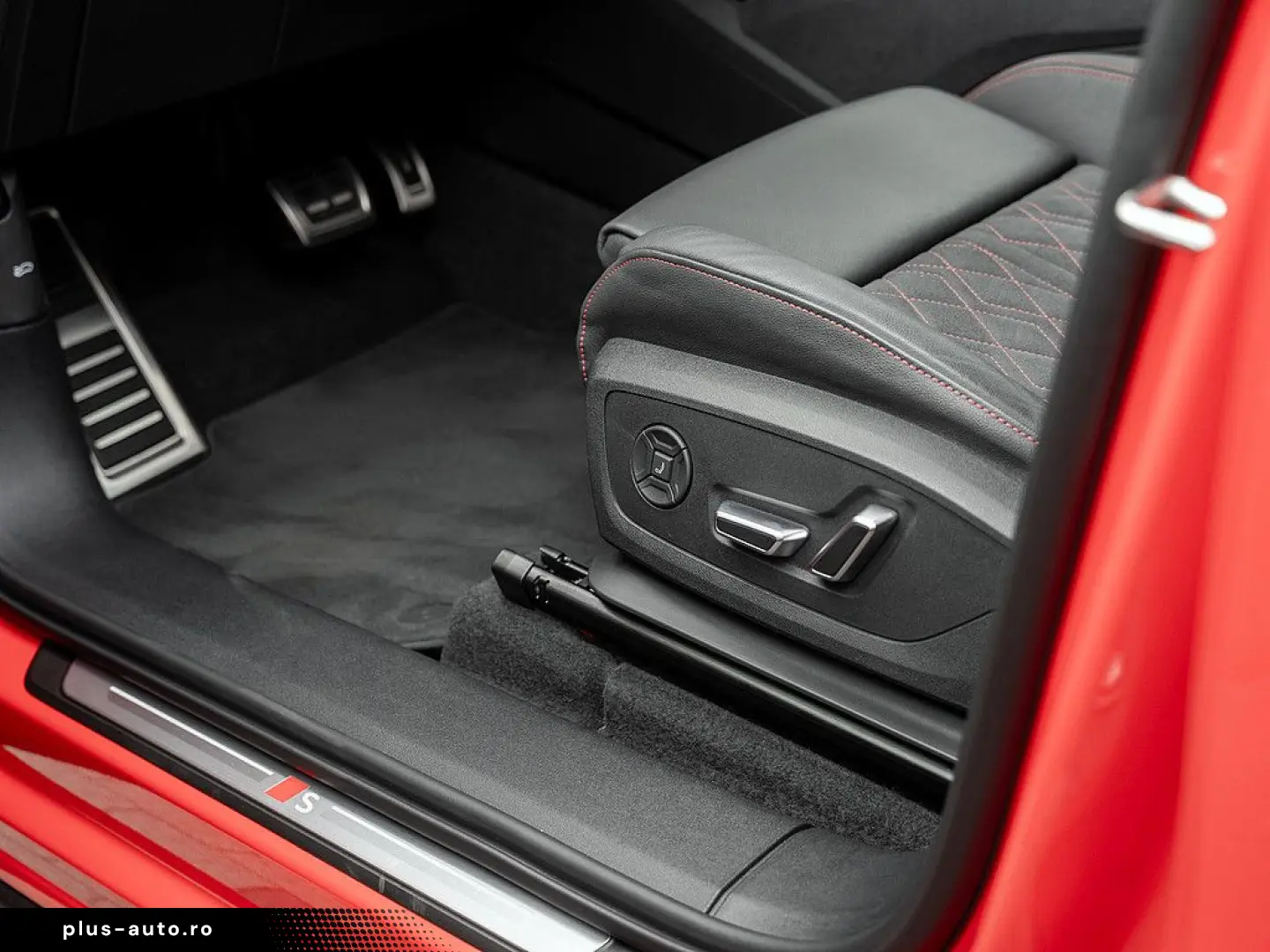 AUDI SQ6 e-tron quattro AHK PANO OLED B&O HUD