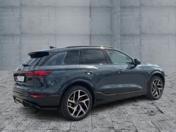 AUDI SQ6 e-tron QU MATRIX NAV HuD B&O ACC AIR PANO 21