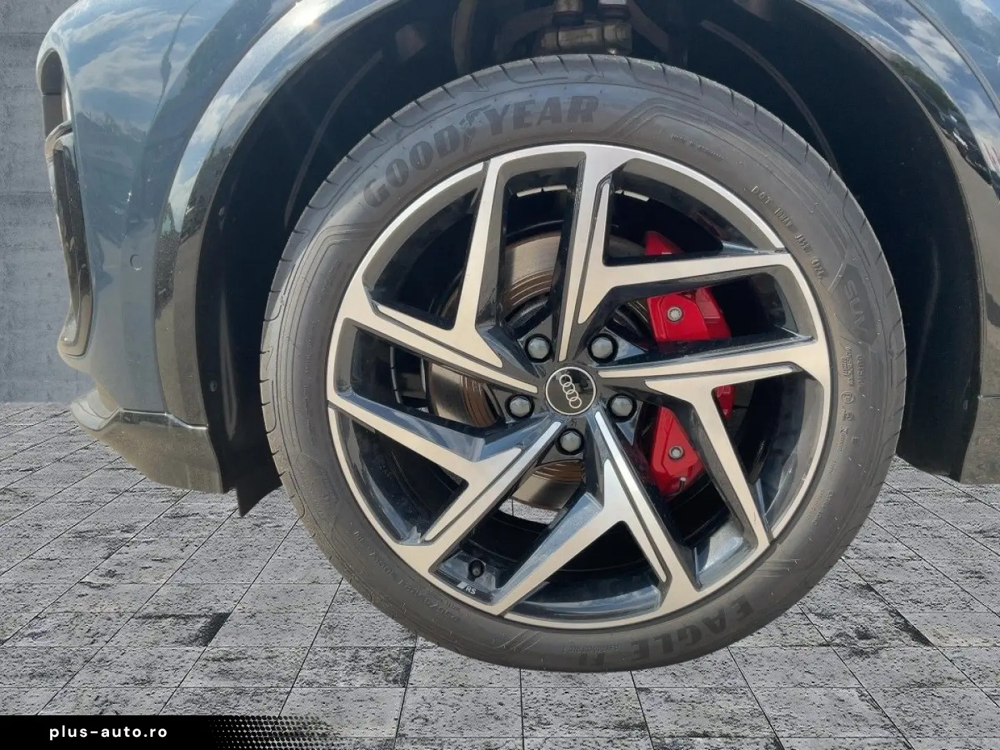 AUDI SQ6 e-tron QU MATRIX NAV HuD B&O ACC AIR PANO 21
