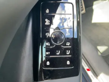 AUDI SQ6 e-tron QU MATRIX NAV HuD B&O ACC AIR PANO 21