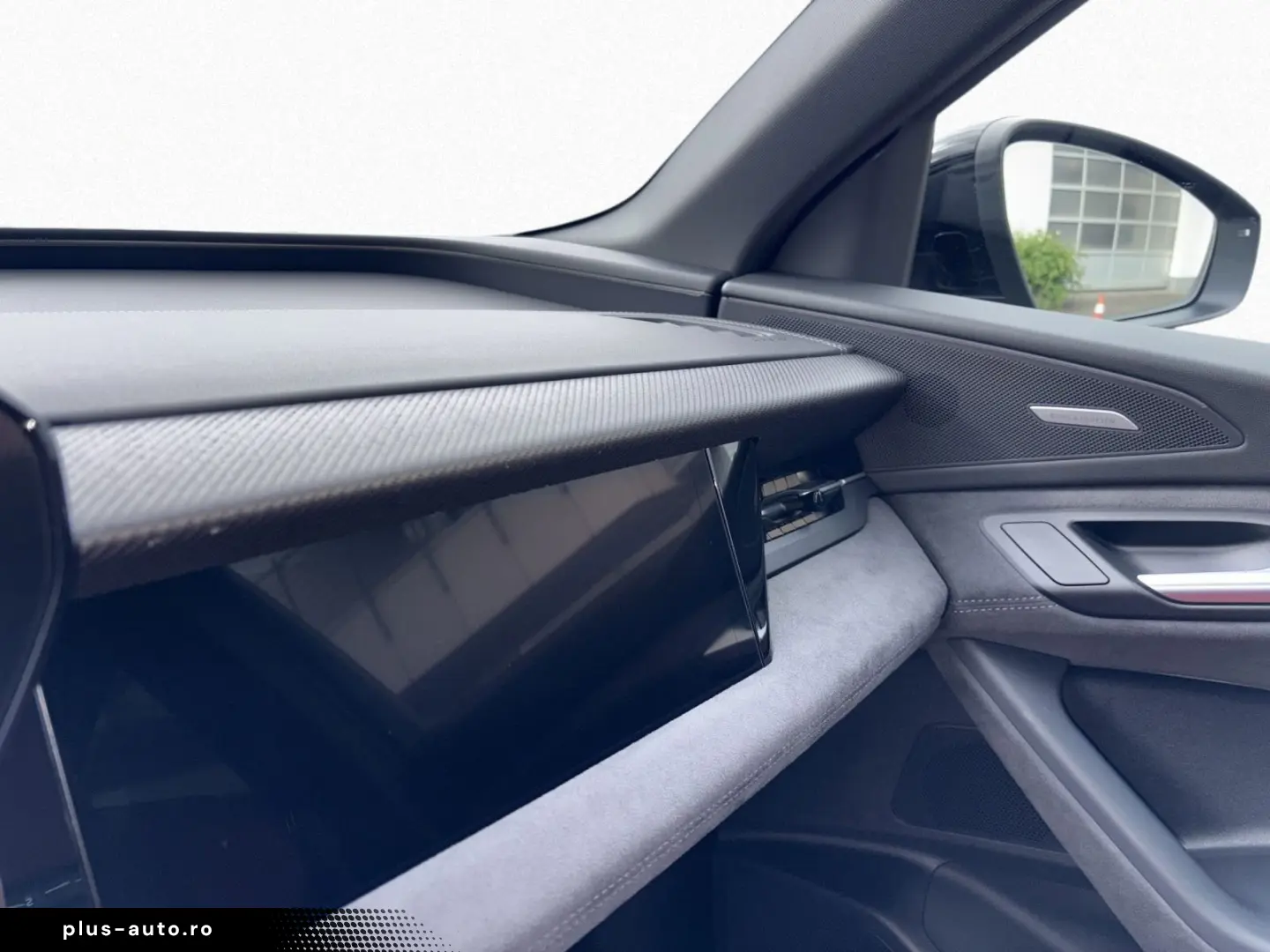 AUDI SQ6 Sportback e-tron EDITION ONE GREY MATRIX AHK