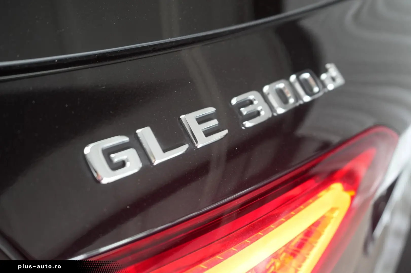 MERCEDES-BENZ GLE 300 d 4Matic AMG Line Pano