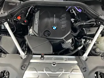 BMW X4 xDrive20d Navi AHK Head-Up Laser