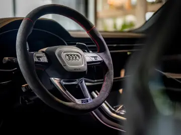 Audi RSQ8 ABT RSQ8 LE - Mythosschwarz Metallic