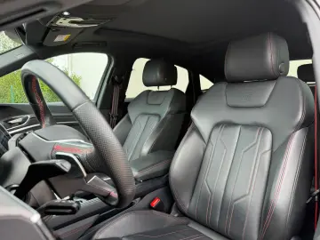 AUDI Q8 Spb. e-tron S line 55 qu. ACC AHK MATRIX PANO