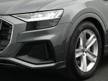AUDI Q8 50TDI qu.  S line LUFT AHK HD-MATRIX KAM 20