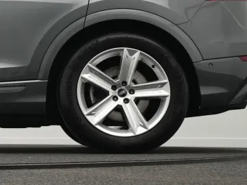 AUDI Q8 50TDI qu.  S line LUFT AHK HD-MATRIX KAM 20