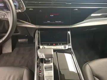 AUDI Q8 50 TDI quattro 360 HUD Pano AHK Luftfederung