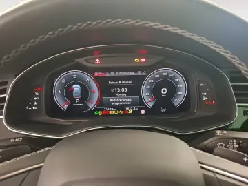 AUDI Q8 50 TDI quattro 360 HUD Pano AHK Luftfederung