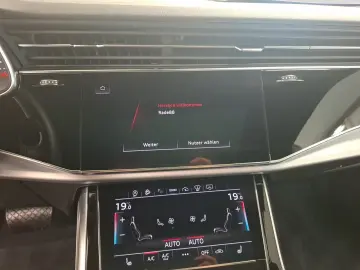AUDI Q8 50 TDI quattro 360 HUD Pano AHK Luftfederung