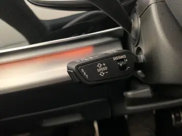 AUDI Q8 55TFSI Quattro S-Line ACC VCockp HUD Memo 21
