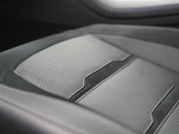 MERCEDES-BENZ M-AMG GLE 53 4MATIC  Coupé Premium DYNAMIC