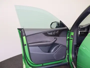 AUDI Q8 50 TDI quattro S line Matrix Navi ACC
