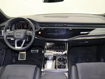 AUDI Q8 50 TDI quattro S line Matrix Navi ACC