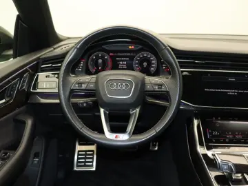 AUDI Q8 50 TDI quattro S line Matrix Navi ACC