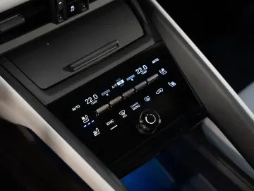 PORSCHE Macan Electric Turbo HeadUp Hinterachslenkung
