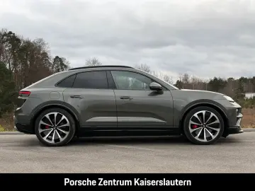 PORSCHE Macan Turbo 22-Zoll Rückfahrkamera LED-Matrix