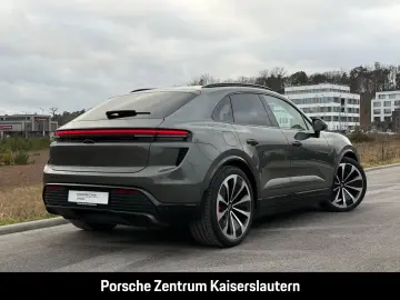 PORSCHE Macan Turbo 22-Zoll Rückfahrkamera LED-Matrix