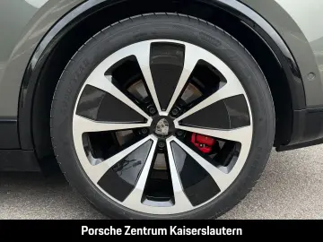 PORSCHE Macan Turbo 22-Zoll Rückfahrkamera LED-Matrix