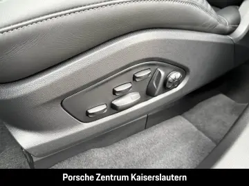 PORSCHE Macan Turbo 22-Zoll Rückfahrkamera LED-Matrix