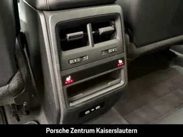 PORSCHE Macan Turbo 22-Zoll Rückfahrkamera LED-Matrix