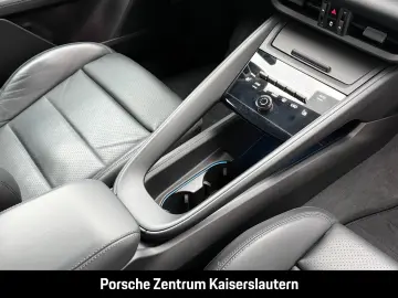 PORSCHE Macan Turbo 22-Zoll Rückfahrkamera LED-Matrix